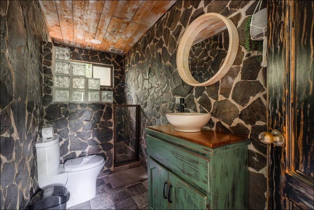 Unicorn Lodge: Direct Riverfront : Unique Experience Сан-Херардо-де-Дота Екстер'єр фото
